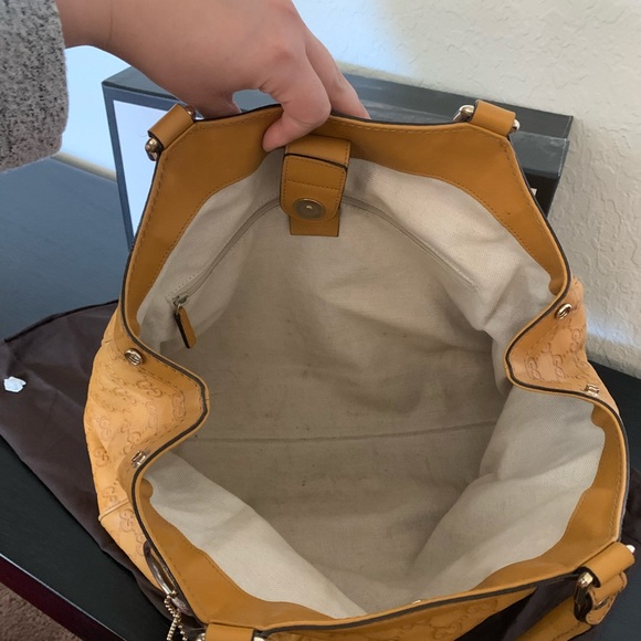 Authentic Gucci Handbag - Picture 7 of 8